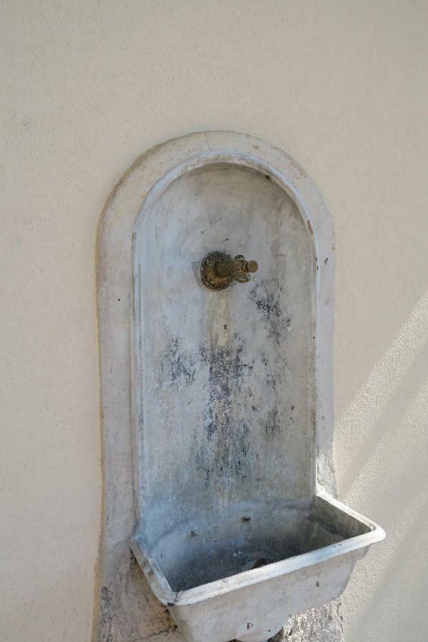 Dépendance De Bastide Climatisée Dans Parc Exceptionnel, Au Calme Hébergement de vacances